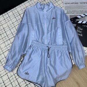 ALO Yoga Women's Blue Silk Sunscreen Sports Set Sz S